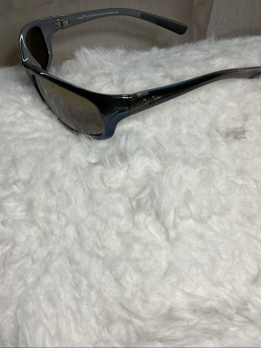 Maui Jim Kipahalu Blue Gradient Frame with Brown-Tinted Lenses - Picture 10 of 10